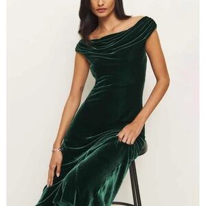 Reformation Elvie Velvet Dress - size 6